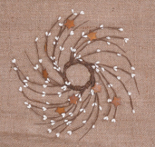 WREATH - BERRY - WHITE  RUSTY STARS
