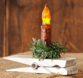 Candle Holder - Clip With Mini Wreath  White