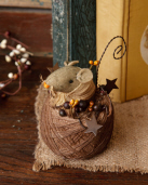 MOUSE IN A THREAD BALL