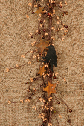 Garland - Burg & Cream Berries; Crows & Rusty Stars