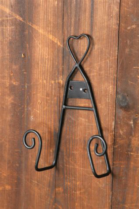 WROUGHT IRON FOLK HEART - WALL  1 PLATE HOLDER