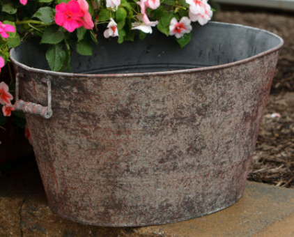 Rusty Wash Tub W/Wood Handles