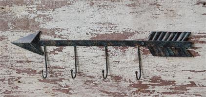 Hooks - Metal Wall Decor With Arrow And Hooks